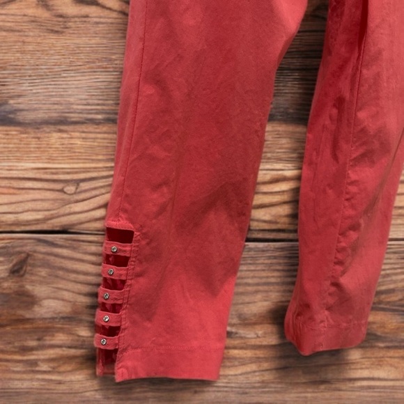 Attyre Coral Capri's-Size 10-Go-To for Summer EUC - Picture 6 of 7